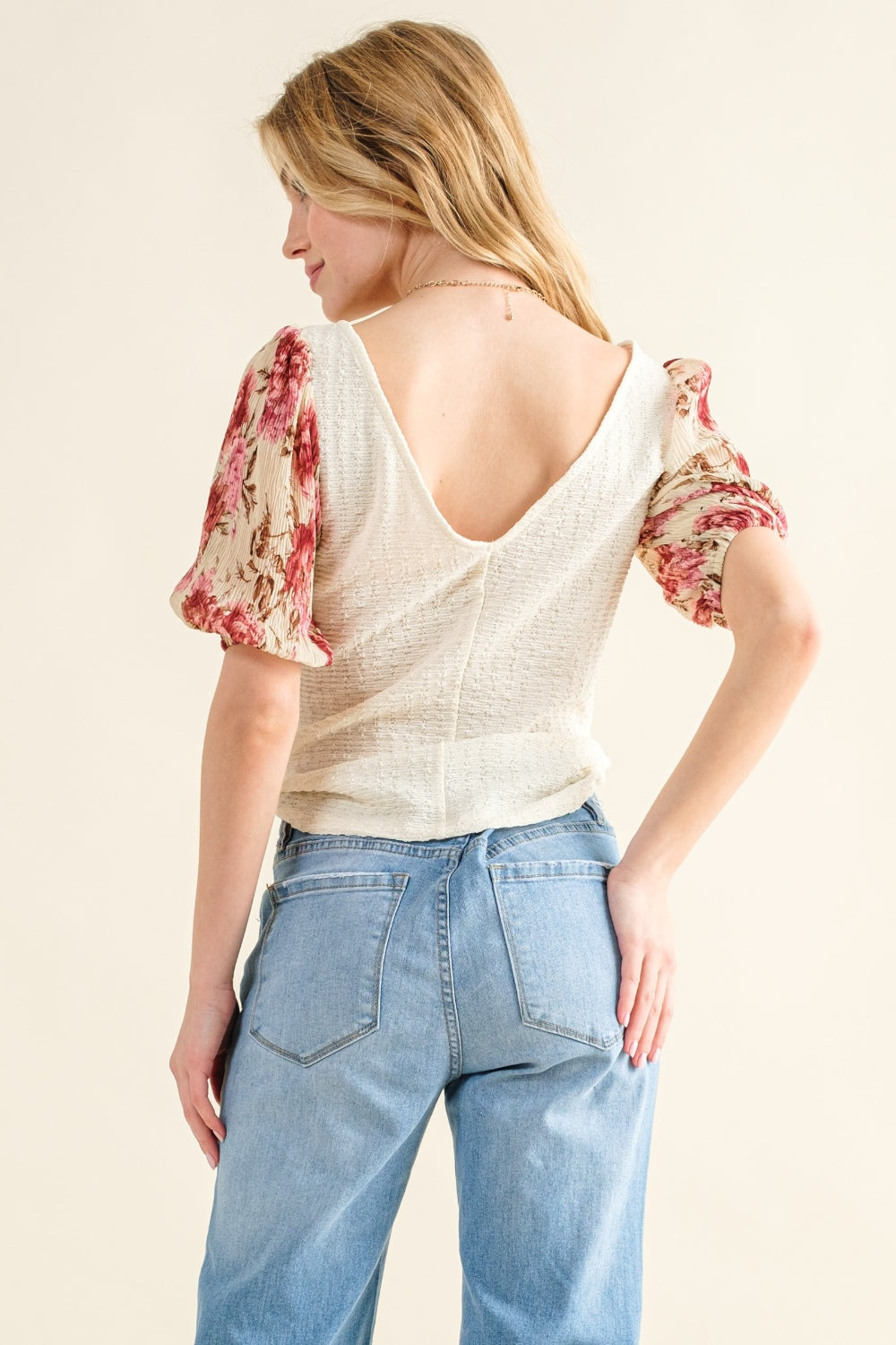 Floral Print Textured Sleeve Knit Top